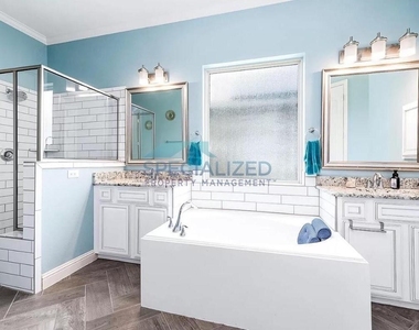 2316 Sterling Hollow Lane - Photo Thumbnail 7
