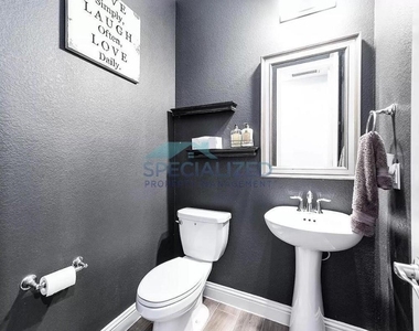 2316 Sterling Hollow Lane - Photo Thumbnail 8