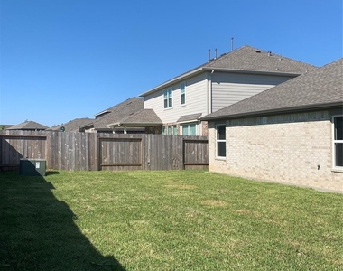 2319 Ocean Pass Lane - Photo Thumbnail 31