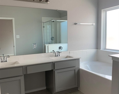 2319 Ocean Pass Lane - Photo Thumbnail 23