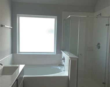 2319 Ocean Pass Lane - Photo Thumbnail 22