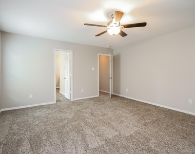 3607 Zephyr Glen Way - Photo Thumbnail 9
