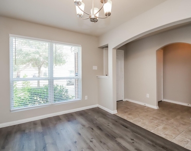 3607 Zephyr Glen Way - Photo Thumbnail 5
