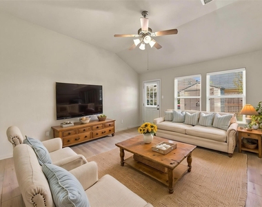 18114 Surrey Lake Lane - Photo Thumbnail 8