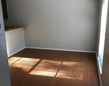 3504 Boettcher - Photo Thumbnail 8