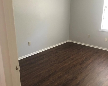 3504 Boettcher - Photo Thumbnail 2