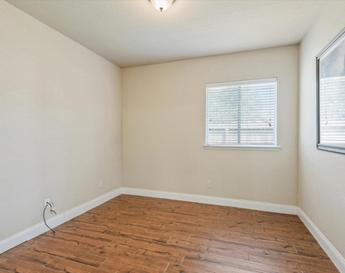 6707 River Ridge Lane - Photo Thumbnail 18