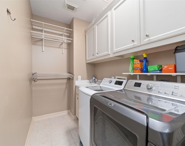 707 Knox Street - Photo Thumbnail 22
