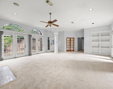 4215 Valley Glade Drive - Photo Thumbnail 4