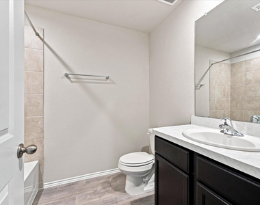 15038 Eastern Wood Road - Photo Thumbnail 25
