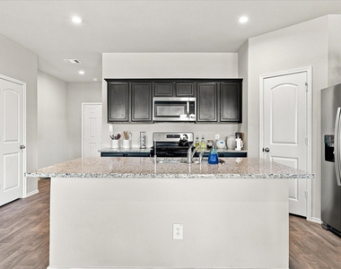 15038 Eastern Wood Road - Photo Thumbnail 11