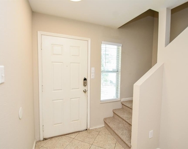 815 Darbydale Crossing Lane - Photo Thumbnail 27