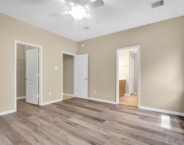 22439 Stamford Brook Court - Photo Thumbnail 9