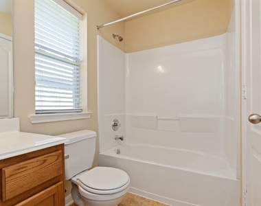 22439 Stamford Brook Court - Photo Thumbnail 7