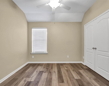 22439 Stamford Brook Court - Photo Thumbnail 4