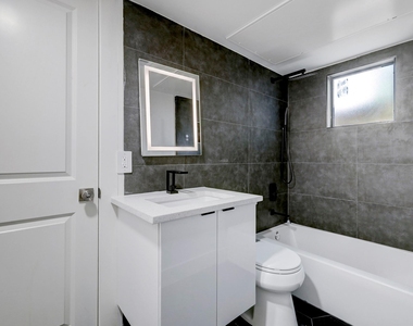 2403 Cleburne Street - Photo Thumbnail 17
