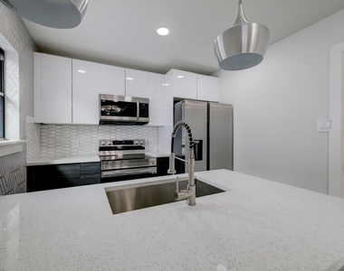 2403 Cleburne Street - Photo Thumbnail 23