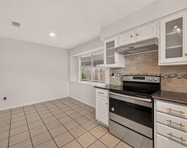 21310 Highland Knolls Drive - Photo Thumbnail 11