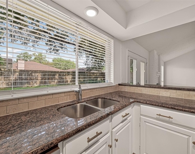 21310 Highland Knolls Drive - Photo Thumbnail 12