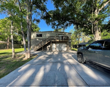 3406 E Bayou Drive E - Photo Thumbnail 1