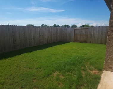 944 Tillman Lane - Photo Thumbnail 16