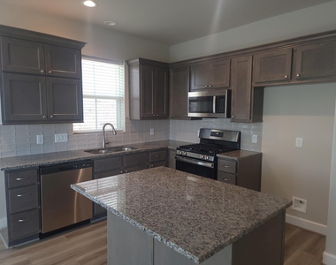 944 Tillman Lane - Photo Thumbnail 4