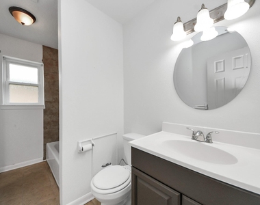 1110 E Brown Lane - Photo Thumbnail 35