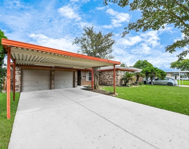 1110 E Brown Lane - Photo Thumbnail 1