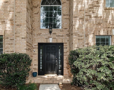 27 Bluff Creek Place - Photo Thumbnail 2