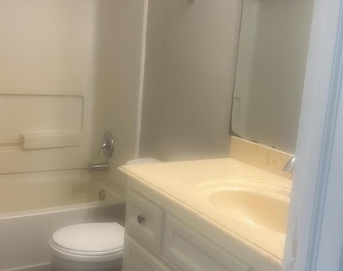122 Lindley Street - Photo Thumbnail 6