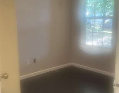 122 Lindley Street - Photo Thumbnail 2