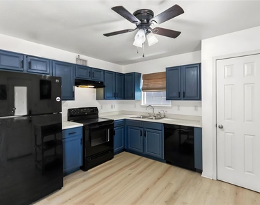 308 Sea Bean Street - Photo Thumbnail 8
