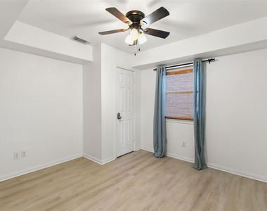 308 Sea Bean Street - Photo Thumbnail 12