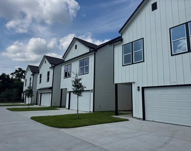 1304 Duff Lane - Photo Thumbnail 1