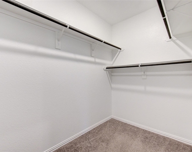 31326 Conover Drive - Photo Thumbnail 11