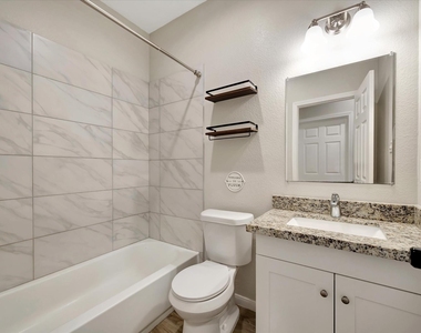 904 W Sealy - Photo Thumbnail 10