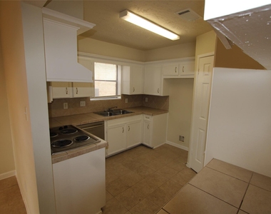9846 Sagepike Drive - Photo Thumbnail 5