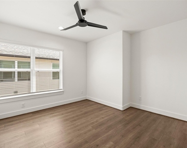 2760 Sunny Briar Drive - Photo Thumbnail 24