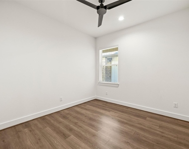 2760 Sunny Briar Drive - Photo Thumbnail 18