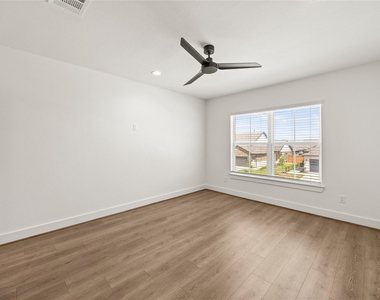 2760 Sunny Briar Drive - Photo Thumbnail 28