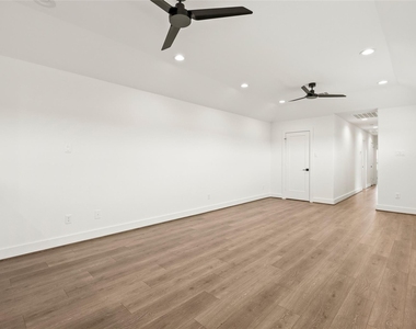 2760 Sunny Briar Drive - Photo Thumbnail 22