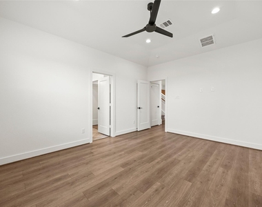 2760 Sunny Briar Drive - Photo Thumbnail 14
