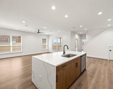 2760 Sunny Briar Drive - Photo Thumbnail 9