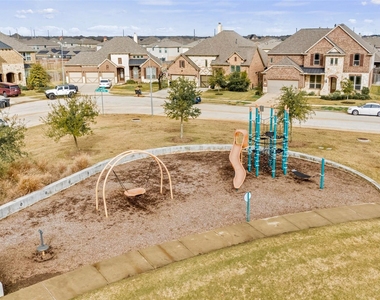23419 Campwood Terrace Lane - Photo Thumbnail 38