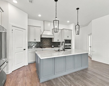 5510 Orangery Lane - Photo Thumbnail 5