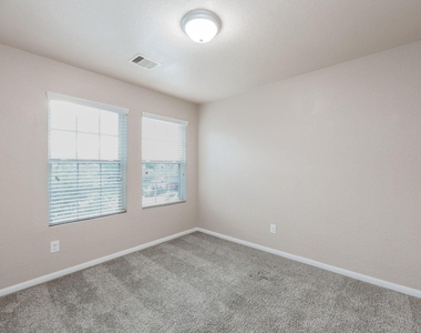 8115 Redbud Point Lane - Photo Thumbnail 14