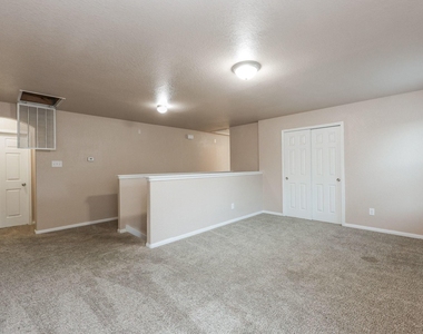 8115 Redbud Point Lane - Photo Thumbnail 10
