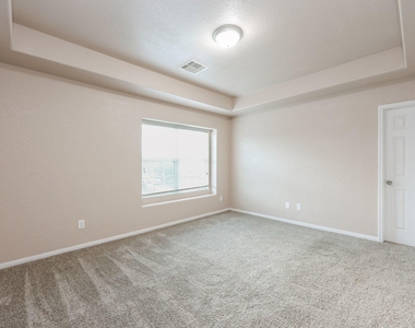 8115 Redbud Point Lane - Photo Thumbnail 18