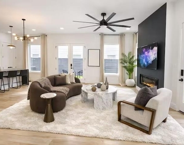 6547 Sealey Street - Photo Thumbnail 3