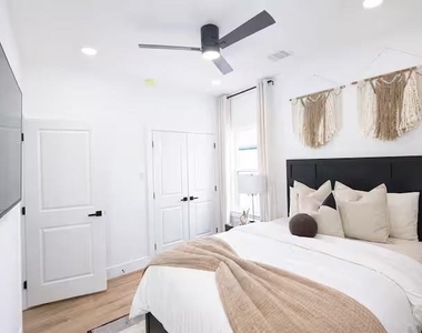 6547 Sealey Street - Photo Thumbnail 18